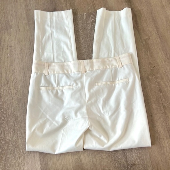Elizabeth & James,Exquisite Silk Cropped Pants, Mid-Rise, Winter White, Size 2 - Picture 6 of 12